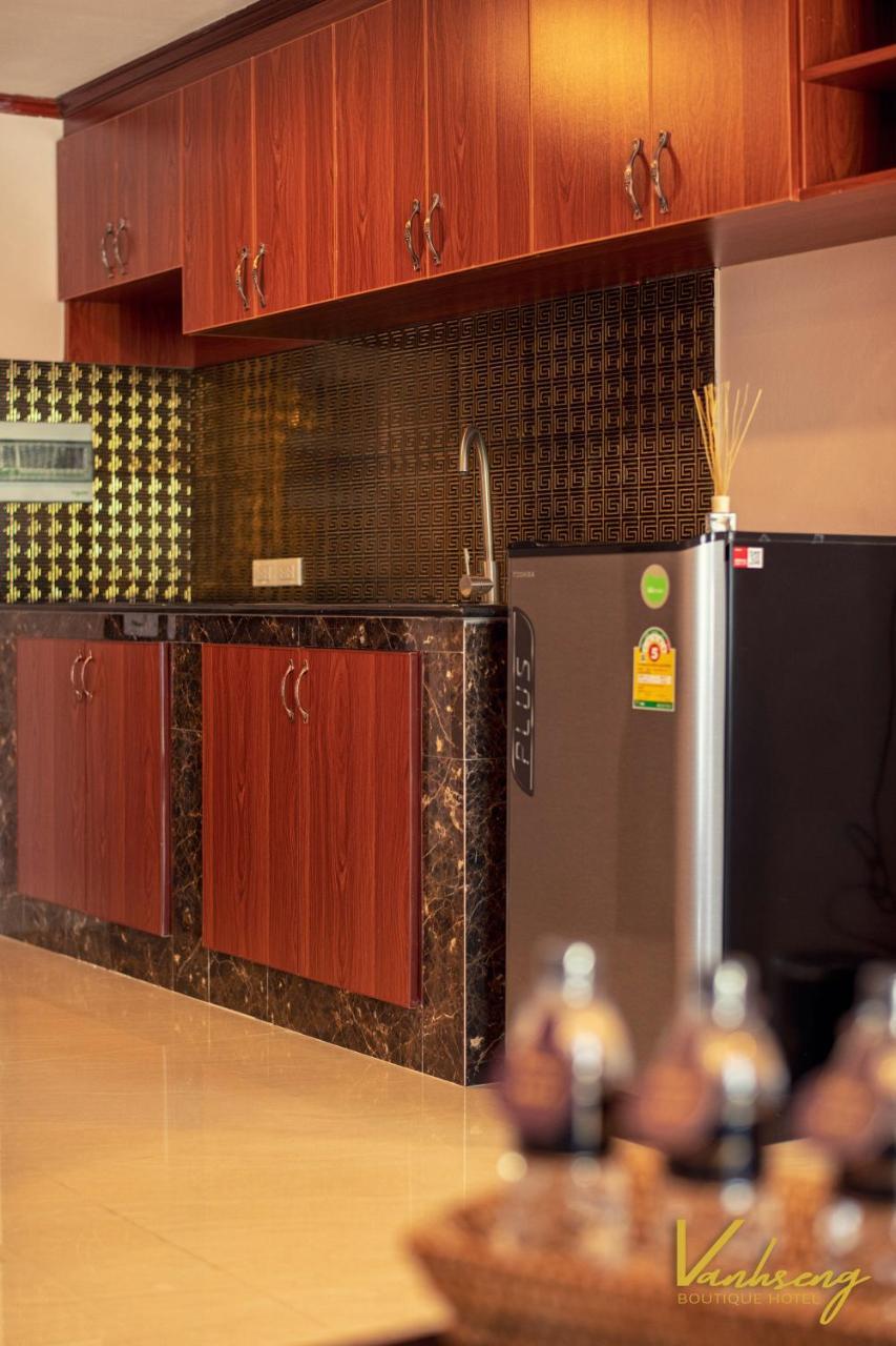 Vanhseng Boutique Vientiane Hotel Kültér fotó